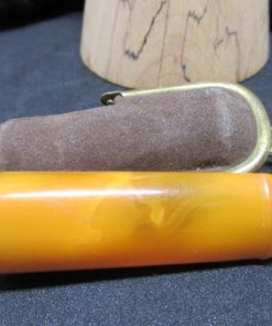 Fume cigare en ambre et or