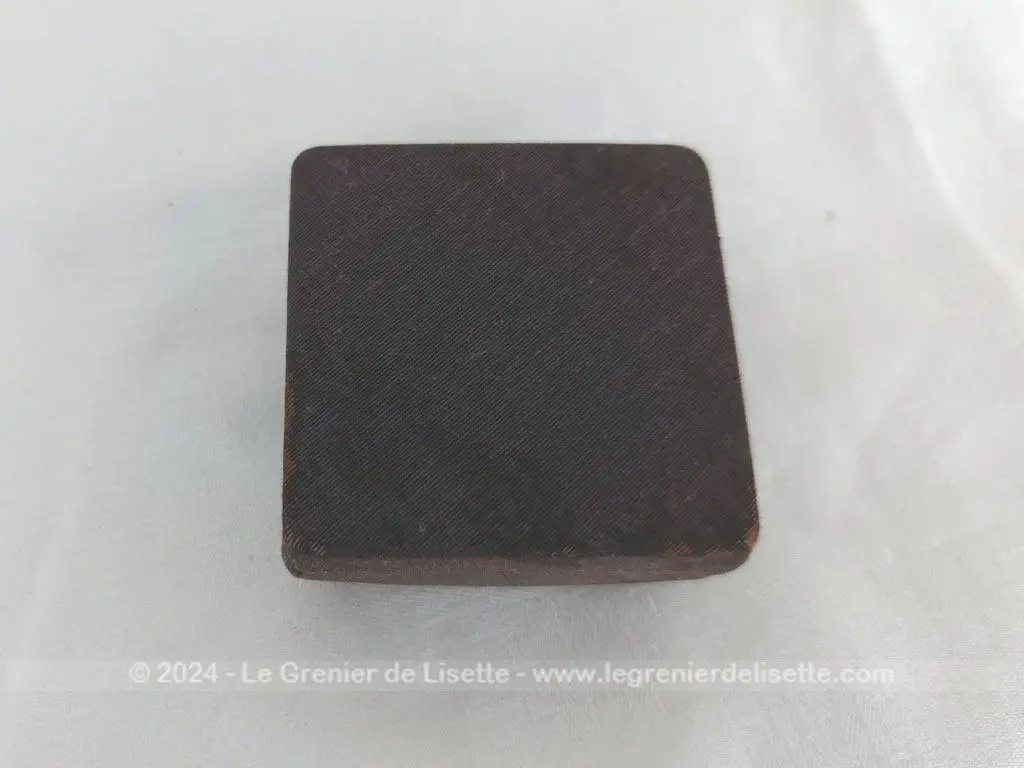 Boutons manchettes argent monogrammes JC dans écrin – Image 8